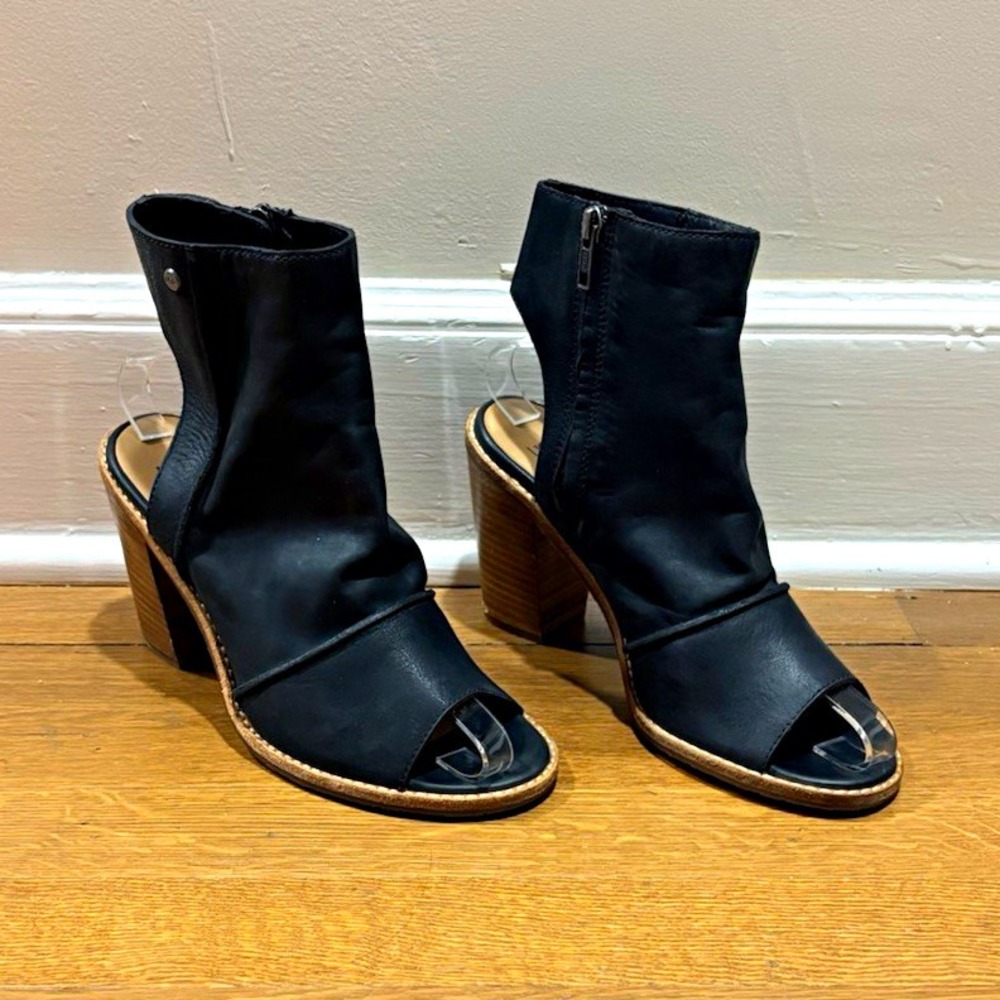 Ugg Valencia Black Peep Toe Chunky Block Heel Boho Grunge Edgy Ankle Boots Sz 8